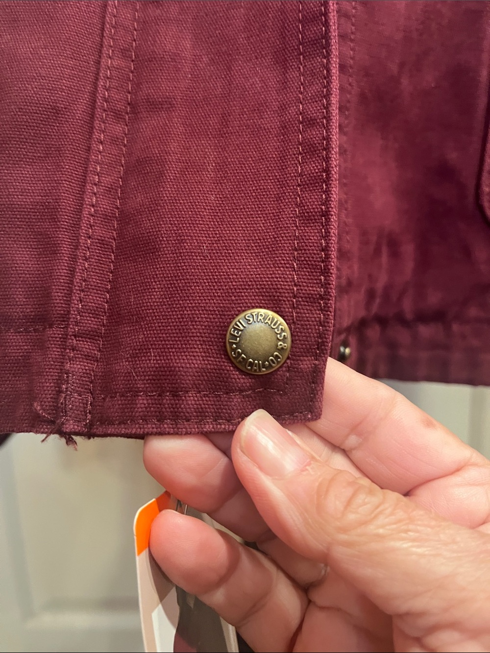 Levi's Utility barn coat jacket in wine color, with Brown Corduroy Collar - Picture 8 of 10